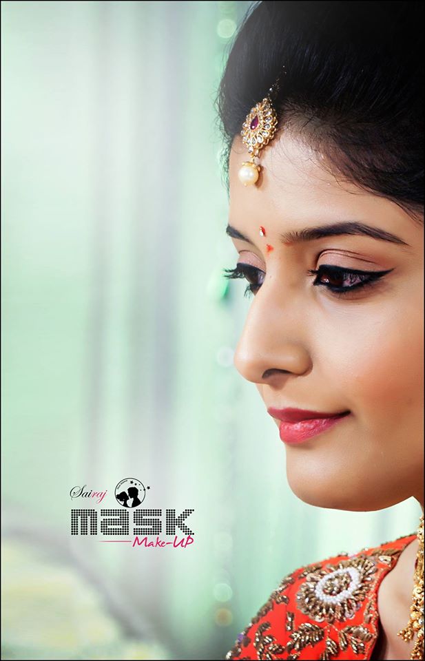 Natural makeup for the Bride